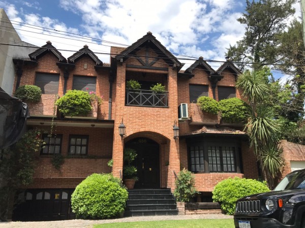 Chalet de categoría | Haedo Chico | En venta