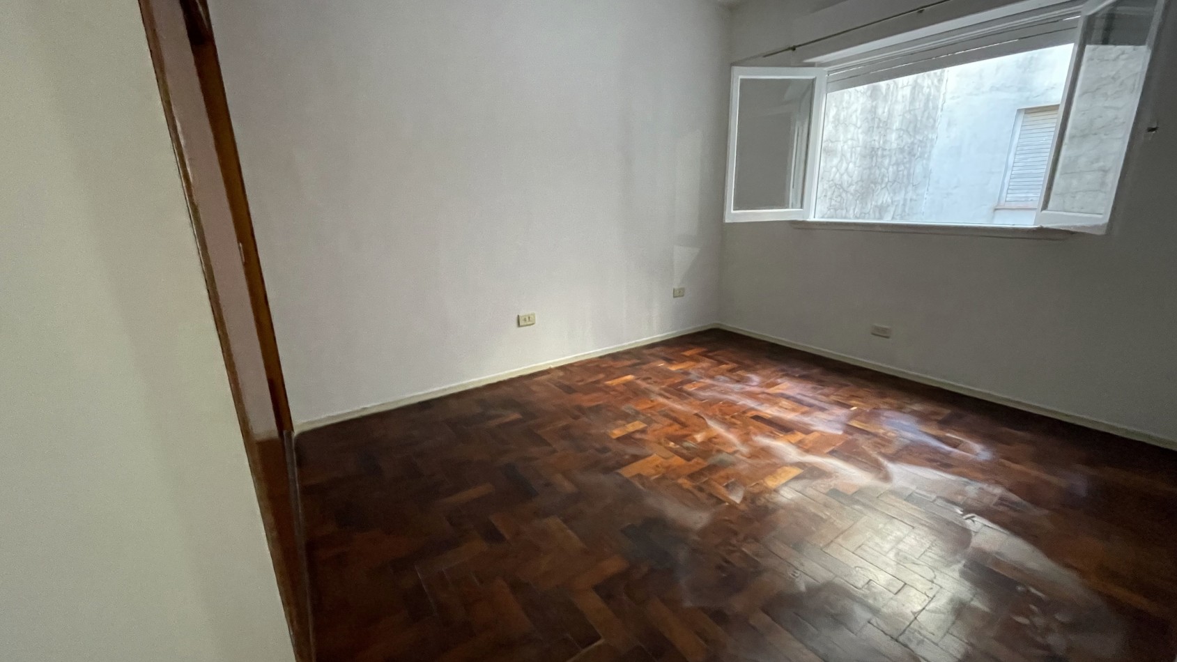 Venta Departamento 2 ambientes Ramos mejia Lado Norte