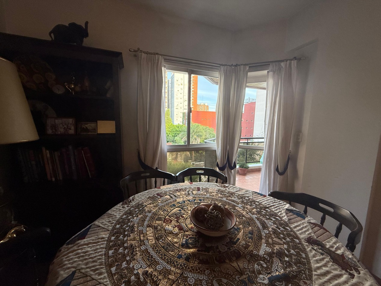 4 ambientes de categoria con cochera - En venta