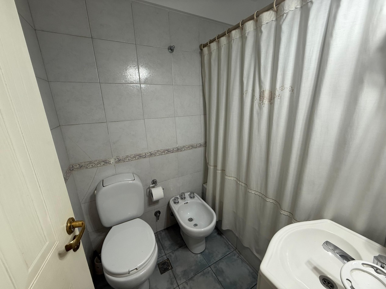 4 ambientes de categoria con cochera - En venta