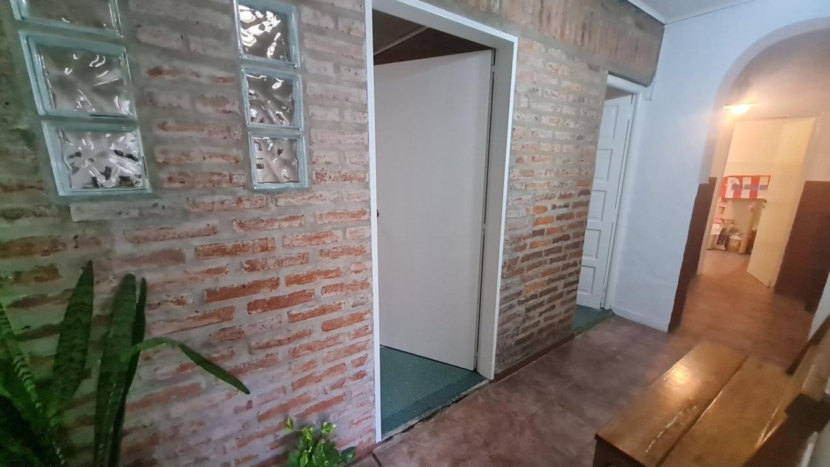 Casa lote propio en venta - Moron centro