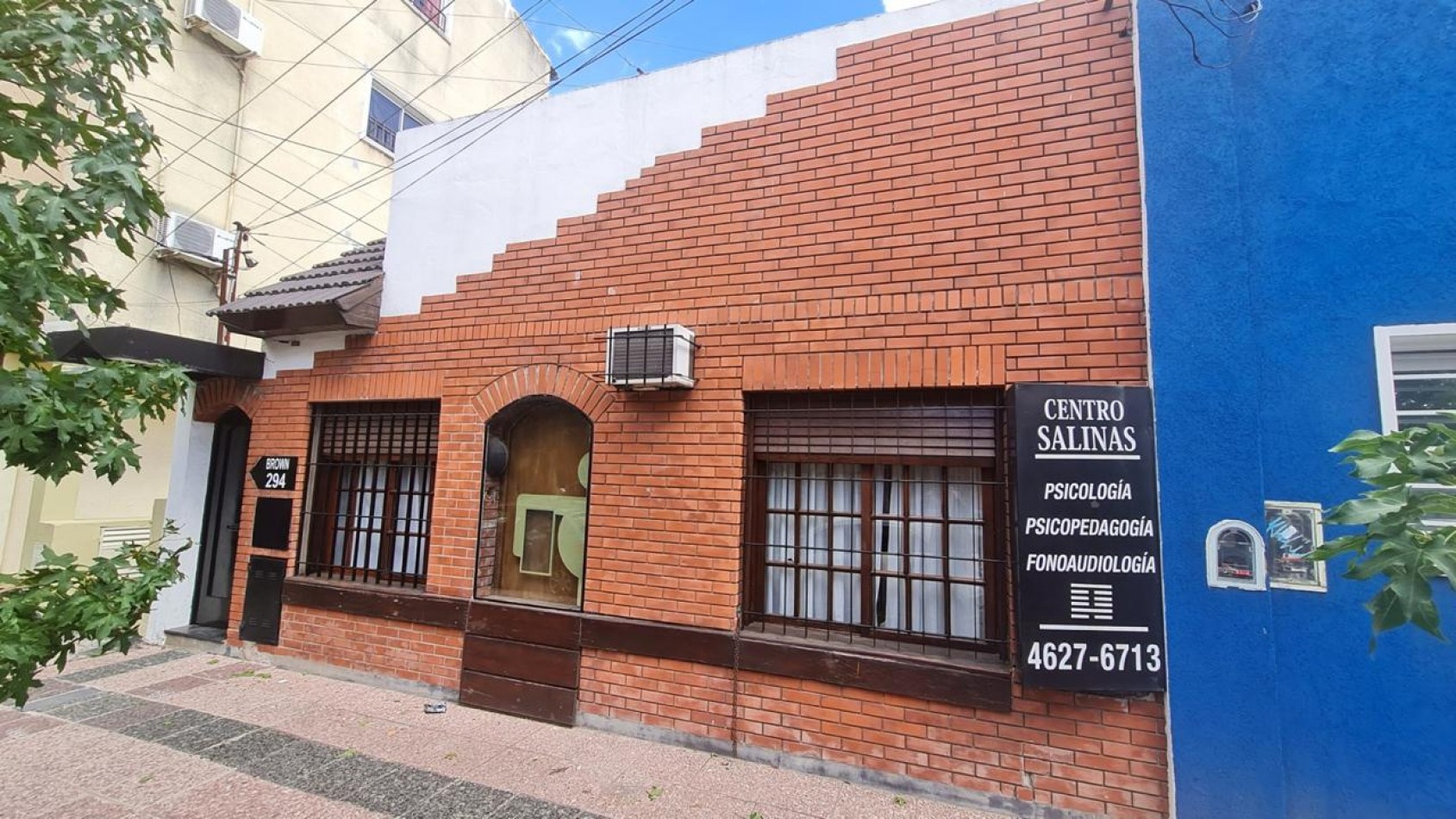Casa lote propio en venta - Moron centro