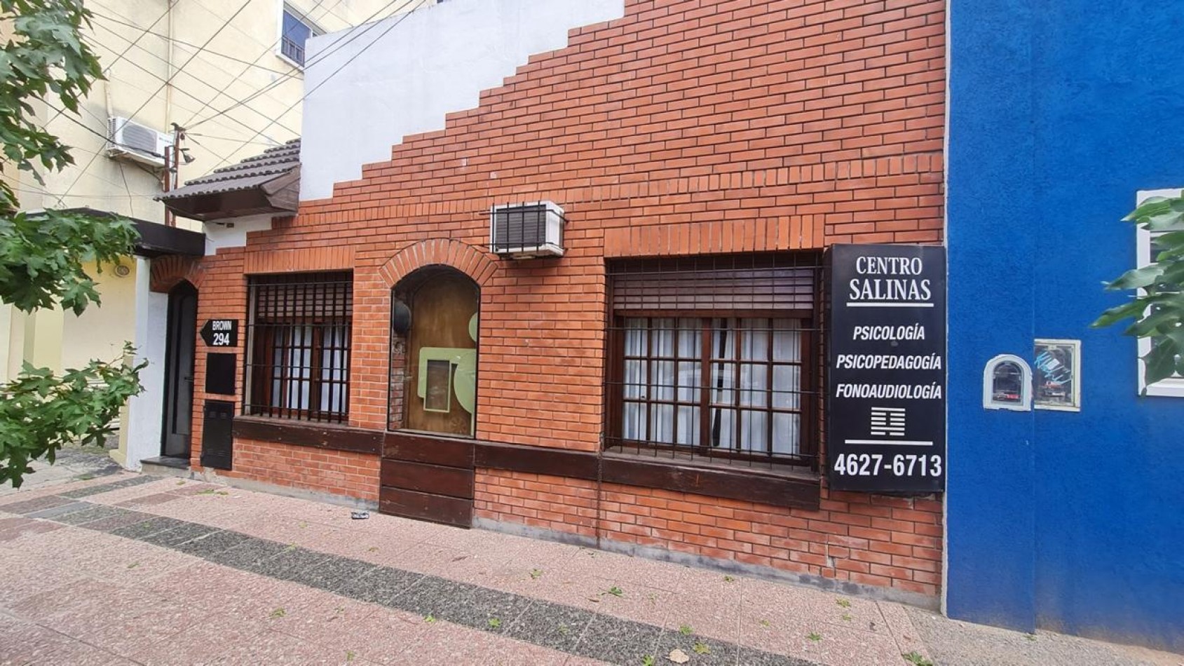 Casa lote propio en venta - Moron centro