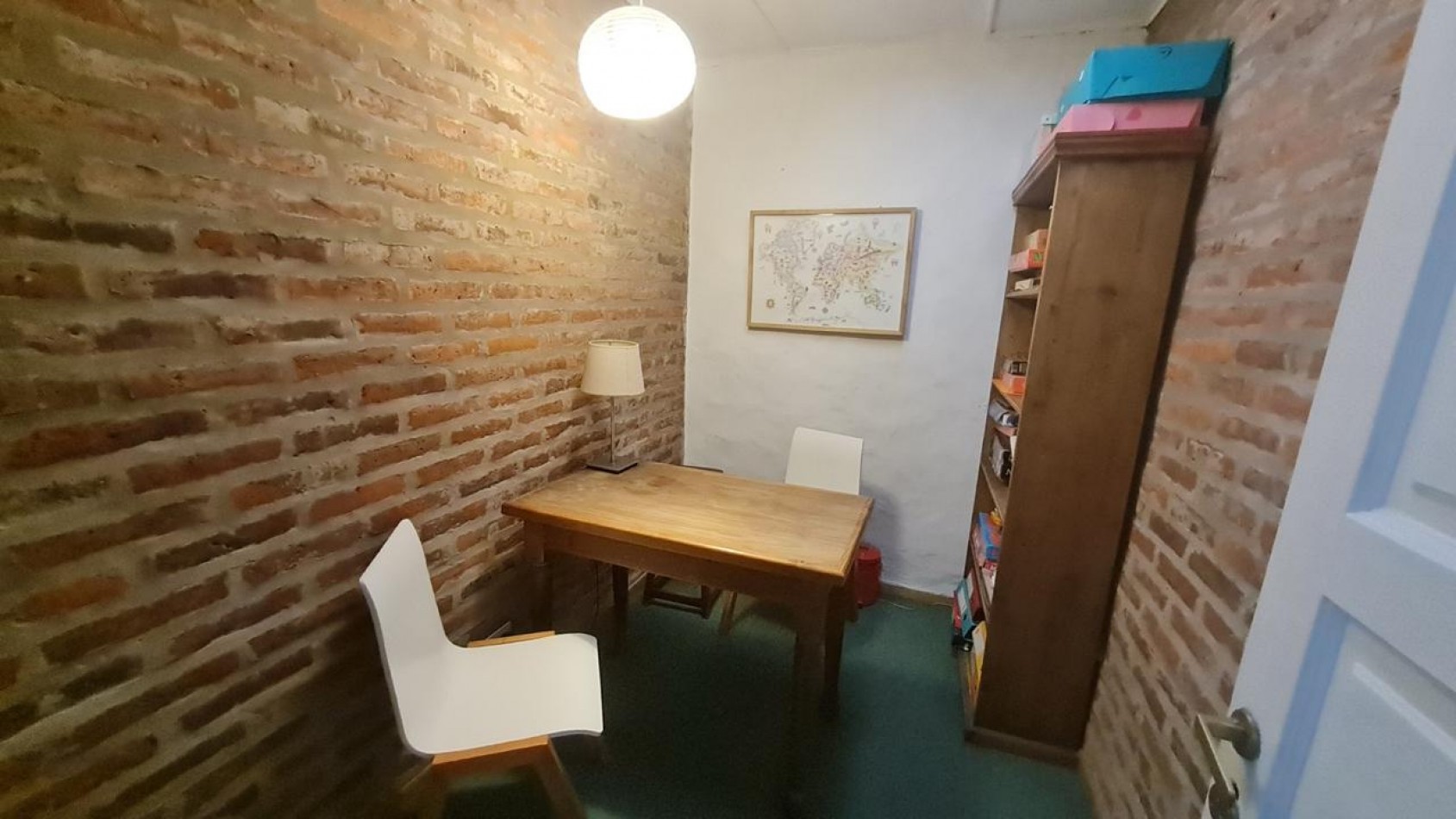 Casa lote propio en venta - Moron centro