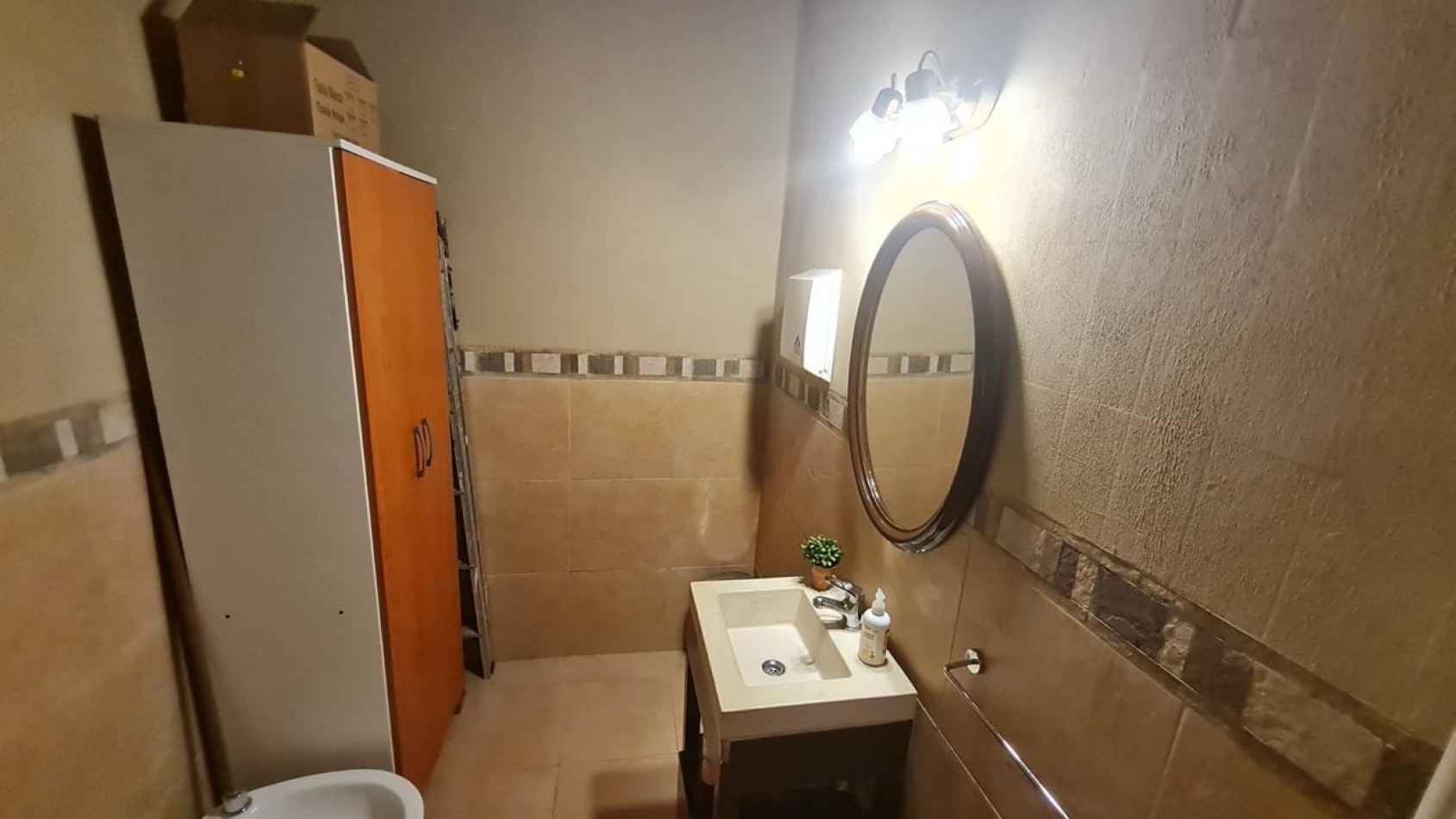 Casa lote propio en venta - Moron centro