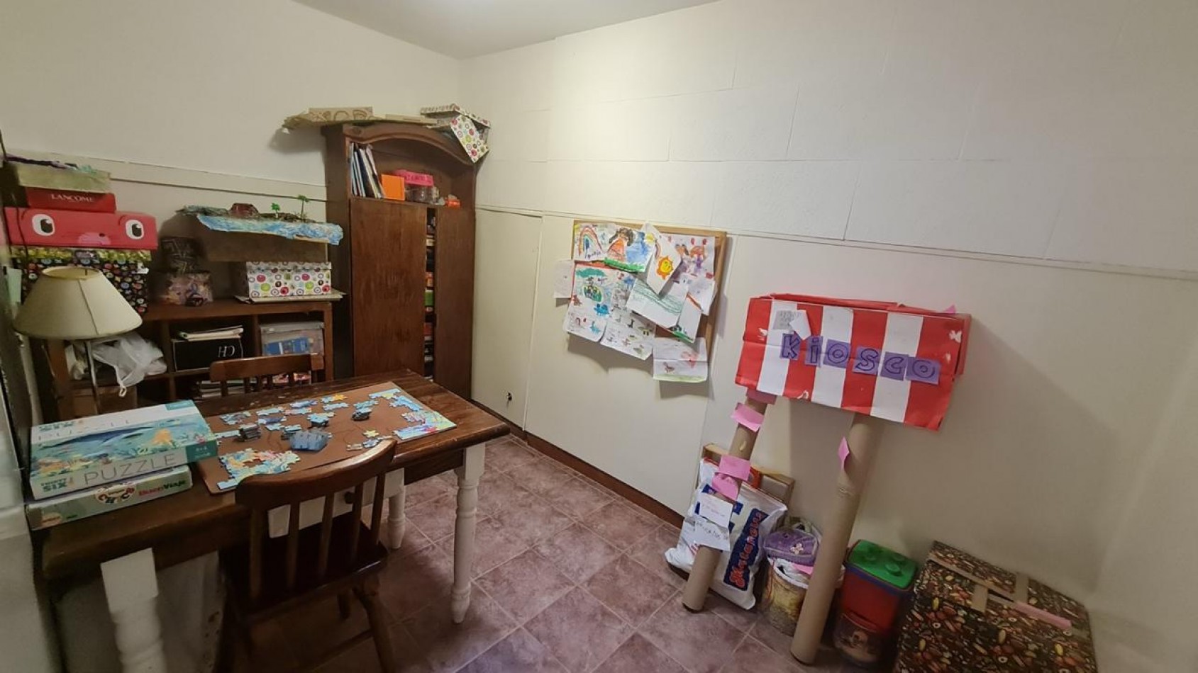 Casa lote propio en venta - Moron centro