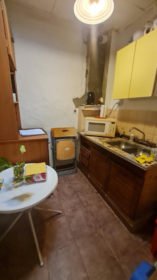 Casa lote propio en venta - Moron centro