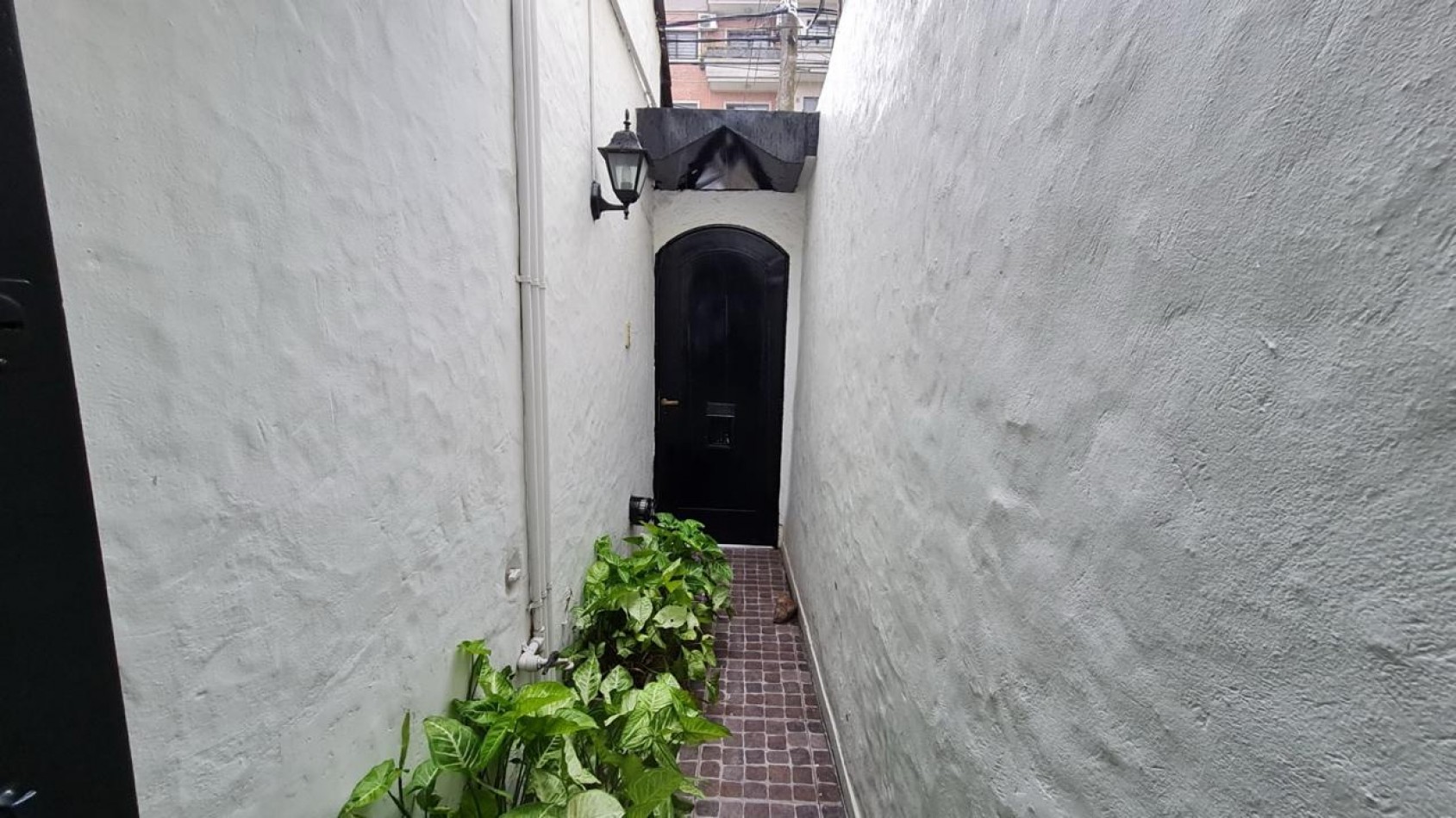 Casa lote propio en venta - Moron centro