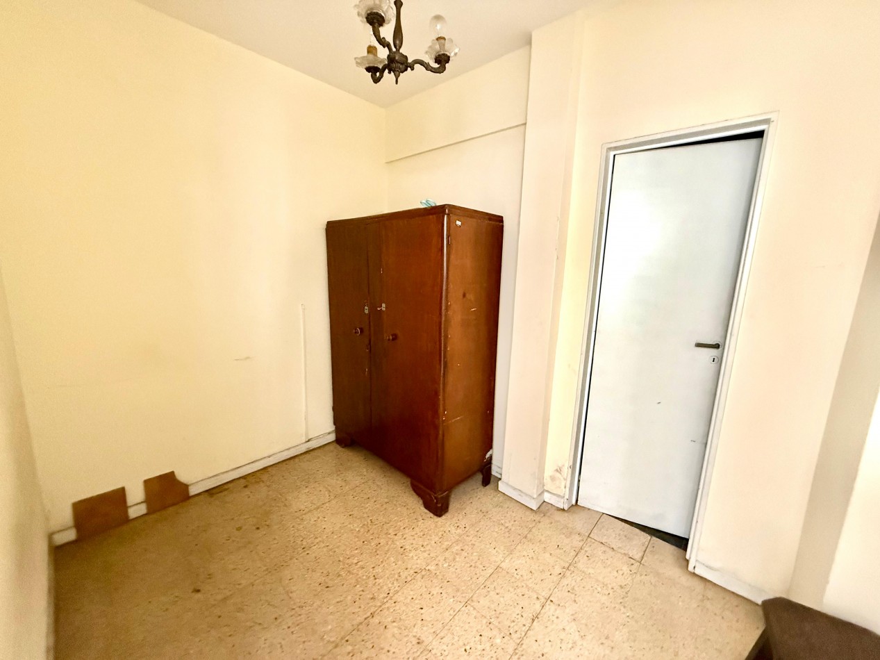 4 ambientes con dependencia y con cochera