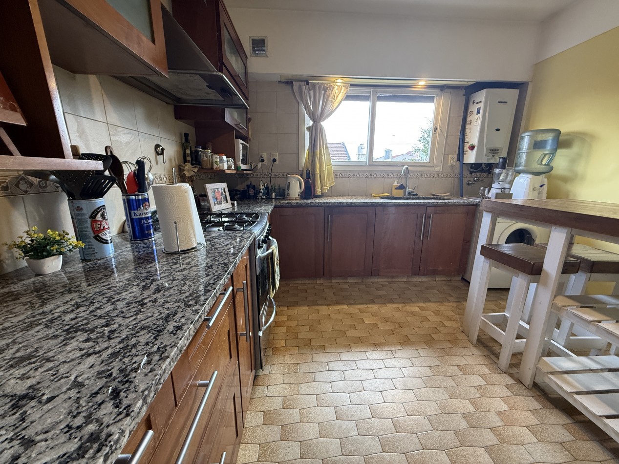 3 ambientes con cochera en venta